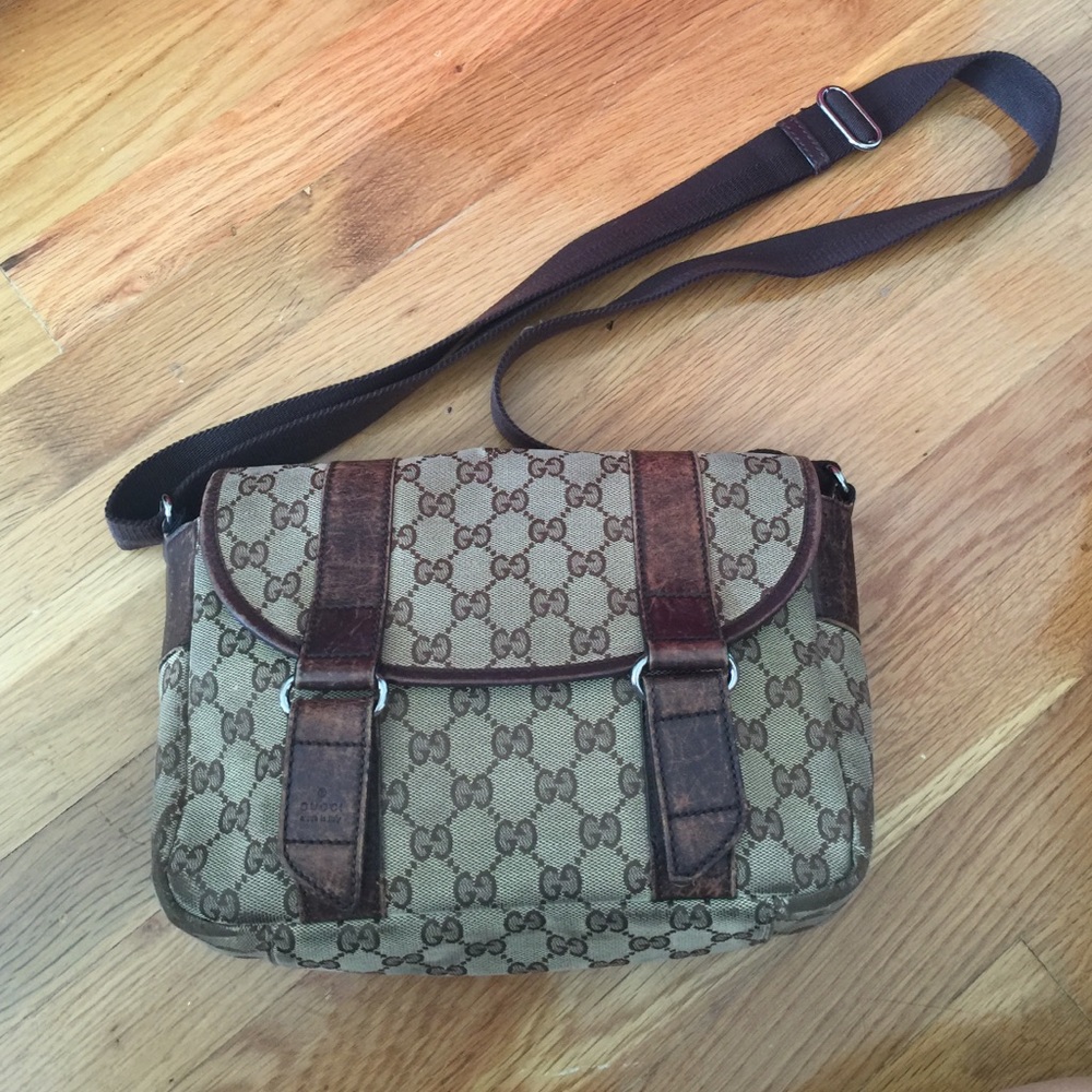 Gucci crossbody bag